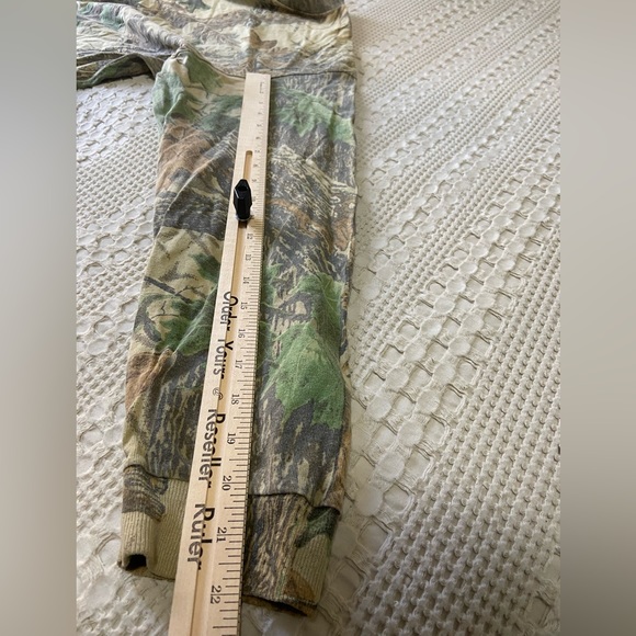 Vintage Realtree Camo Long Sleeve - Picture 4 of 6